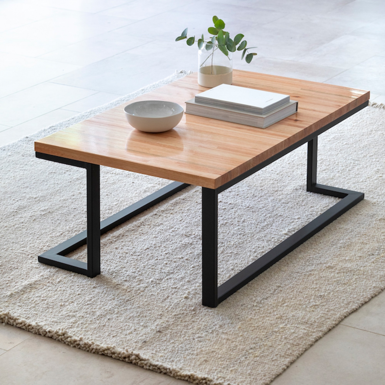 Imagen Mesa Ratonera Silcar Mebtin Eucalipto